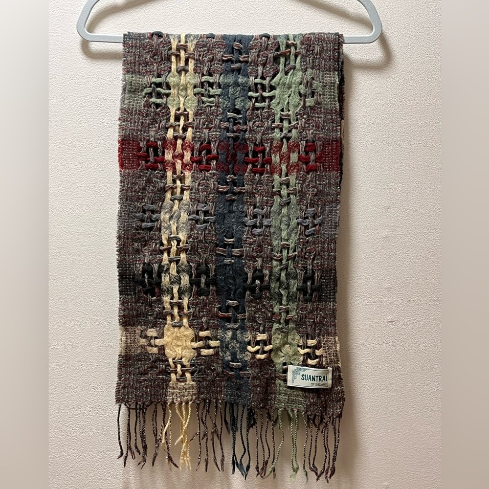 Suantrai of Ireland Unique StylishWoven 100% Wool Neck Scarf, Women’s, Green - Picture 2 of 4
